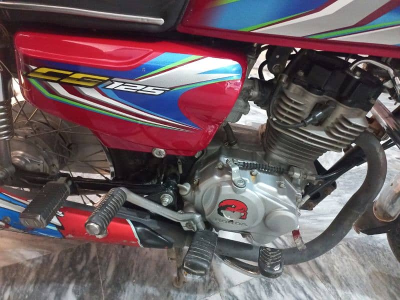 Honda 125 urgent sale 1st owner 7