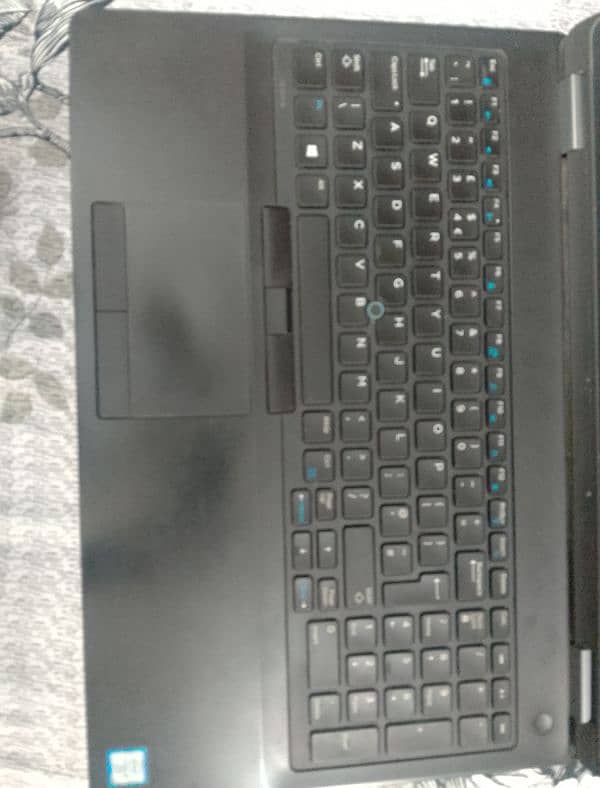 Dell latitude E5570 2