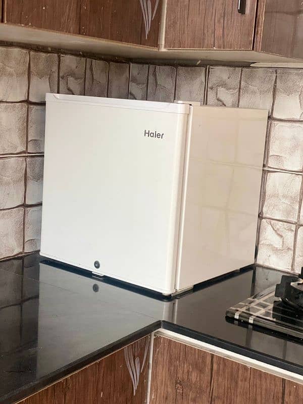 Haier Mini Fridge 1