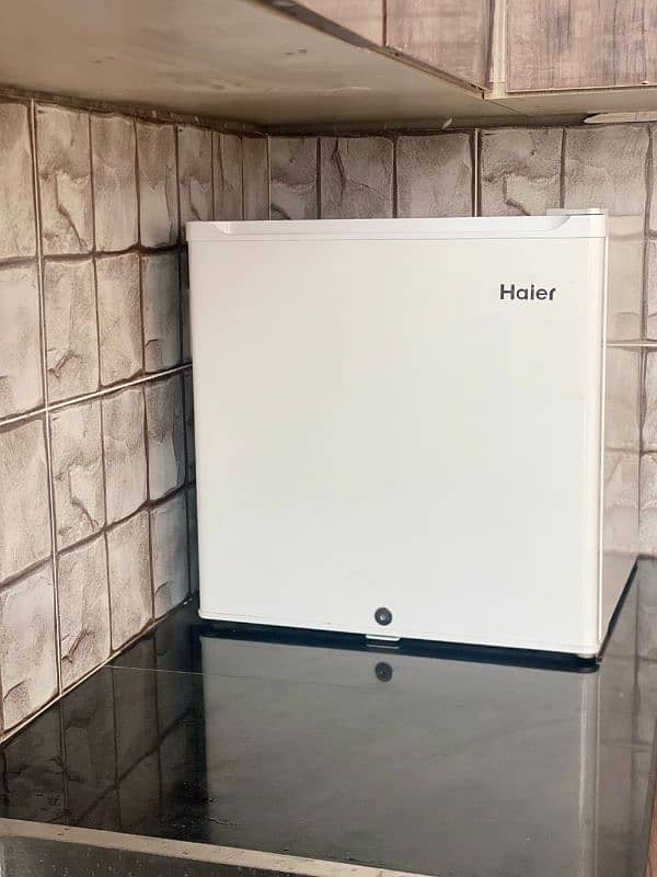 Haier Mini Fridge 3