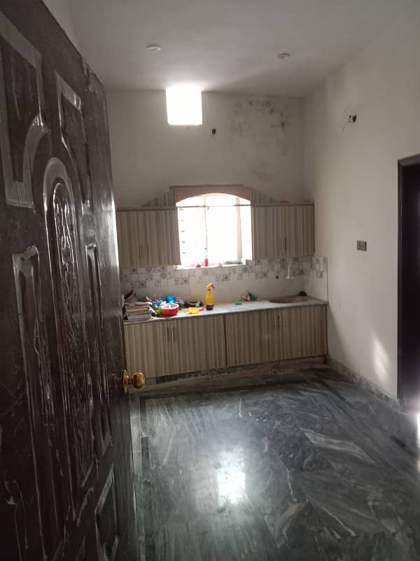 Doubal story house for sale in investor. Rate order house 20 fit strret 2