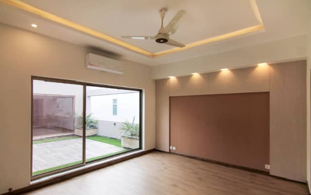 1 Kanal Lavish Upper Portion On Top Location For Rent In DHA Phase 6 Lahore 2