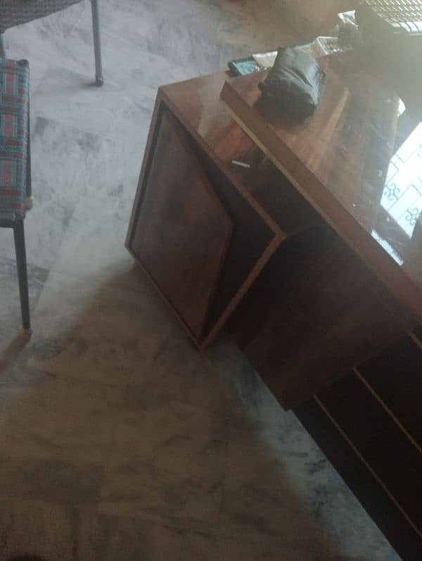 Table and Chair for sale 3