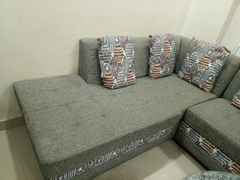 L SHAPED MOLTY FOAM SOFA 4