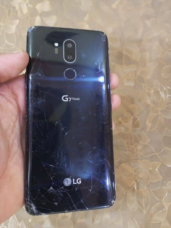 LG G7 buhat hi kamal ka or fast mobile ha no any fault back crack ha 7