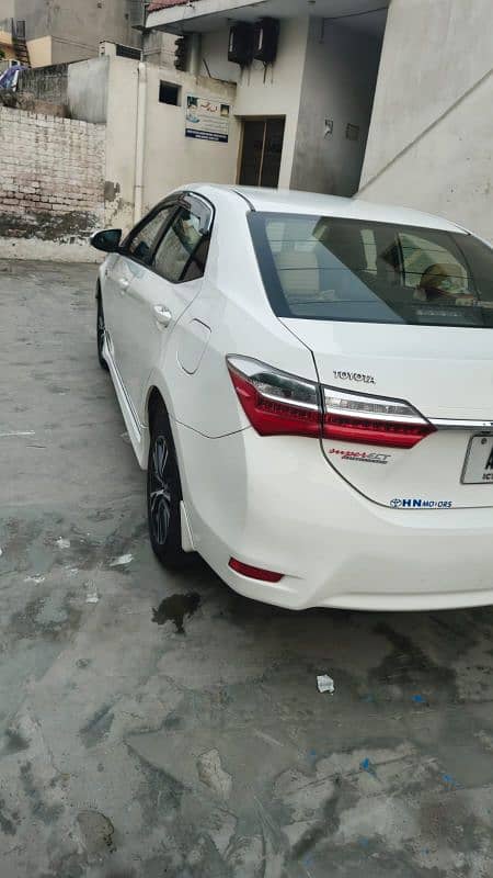 Toyota Corolla Altis 2018 3