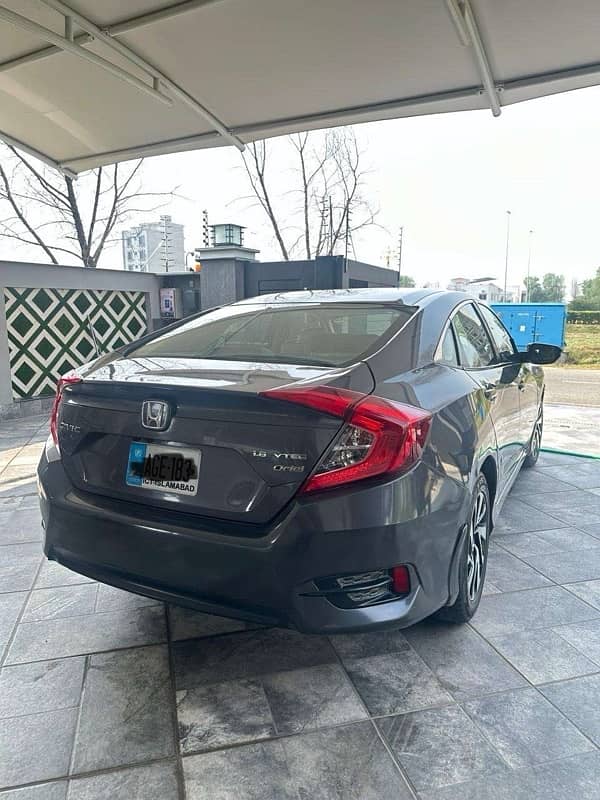 Honda Civic Oriel 2018 3