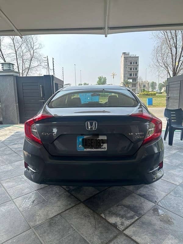 Honda Civic Oriel 2018 5