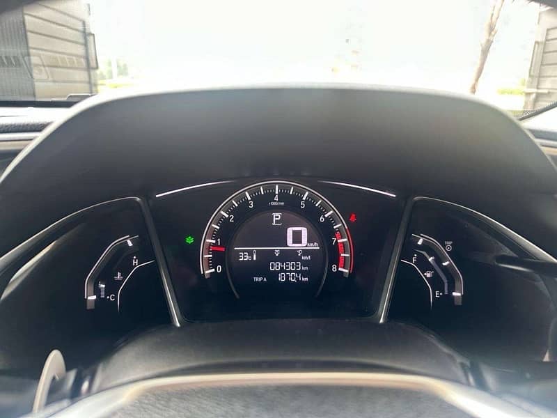 Honda Civic Oriel 2018 11