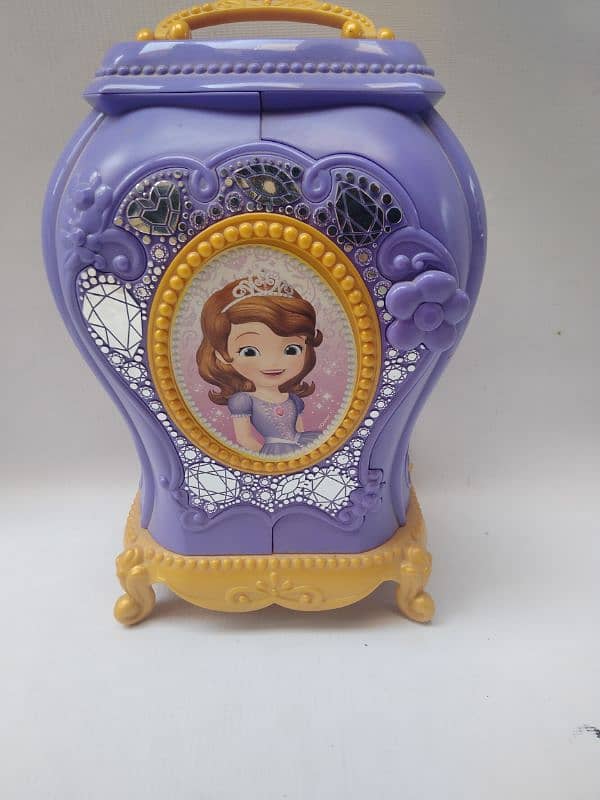 Sofia the first// Girls accessory box! 0