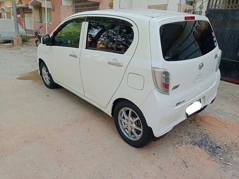 Daihatsu Mira 2014 2