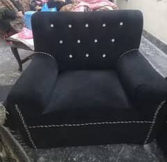 3,1,1 PC sofa set for sale | Price Negotiable