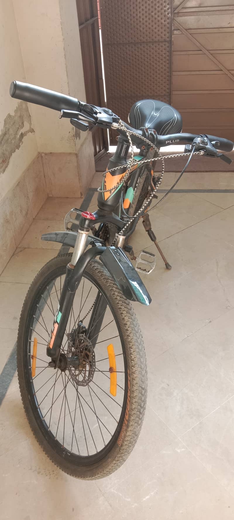 Power Plus Mountain Bike With 10 Gears. 2