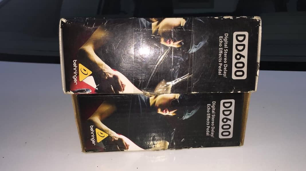 Behringer DR600 Echo Delay padal 8