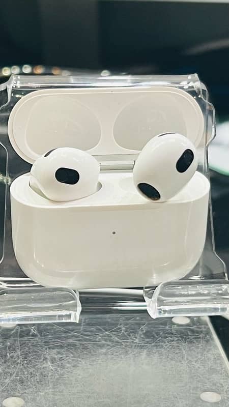 Apple Airpods (3rd generation) 2