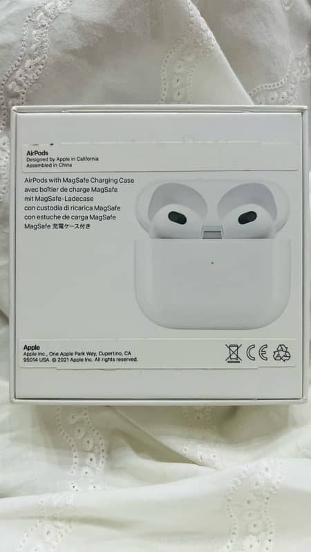 Apple Airpods (3rd generation) 3