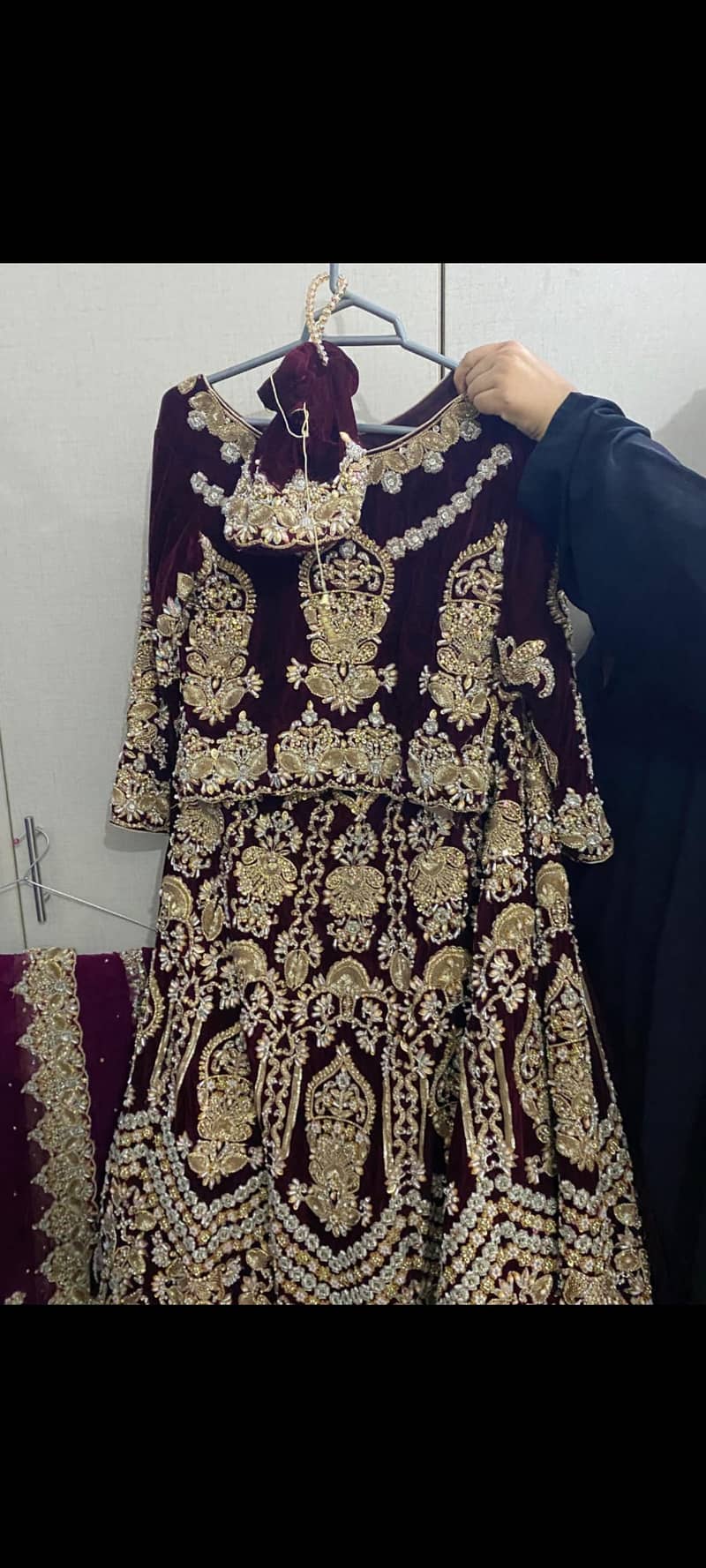 mehroon heavy bridal lhenga 8