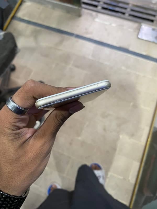 IPhone 7/32GB PTA prove . All ok 0