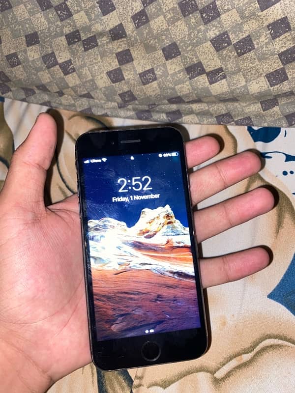 Iphone 7 [PTA APPROVED] 32gb 6