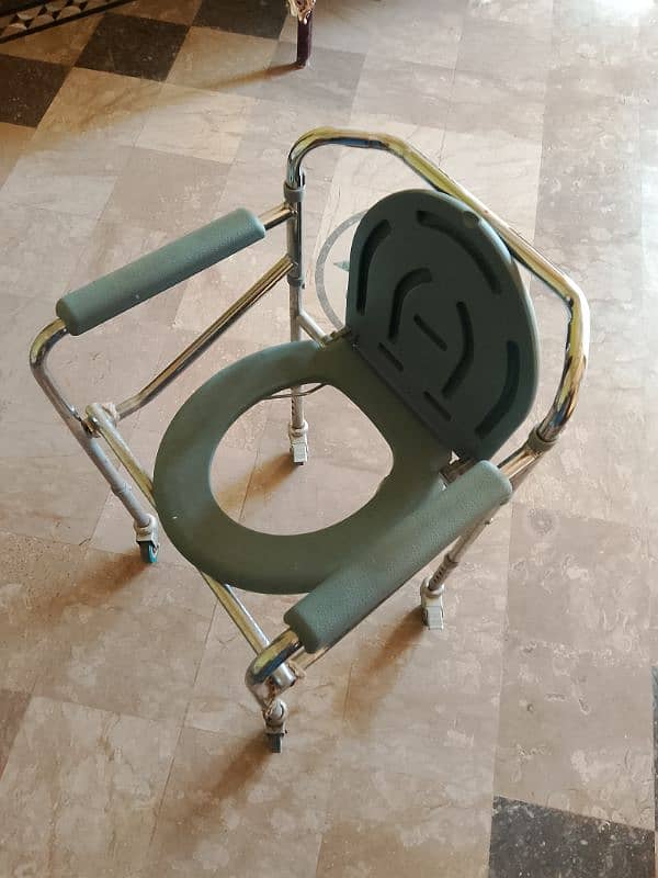 commode wheel chair 2