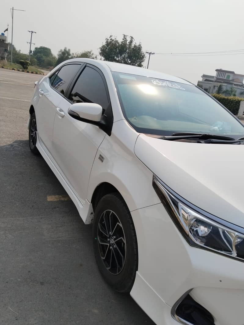 Toyota Carolla 1.6 Altus 6