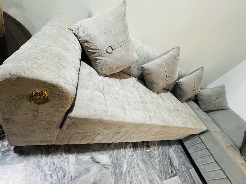 L shaped sofa only 3 months use i want to urgent sell 2