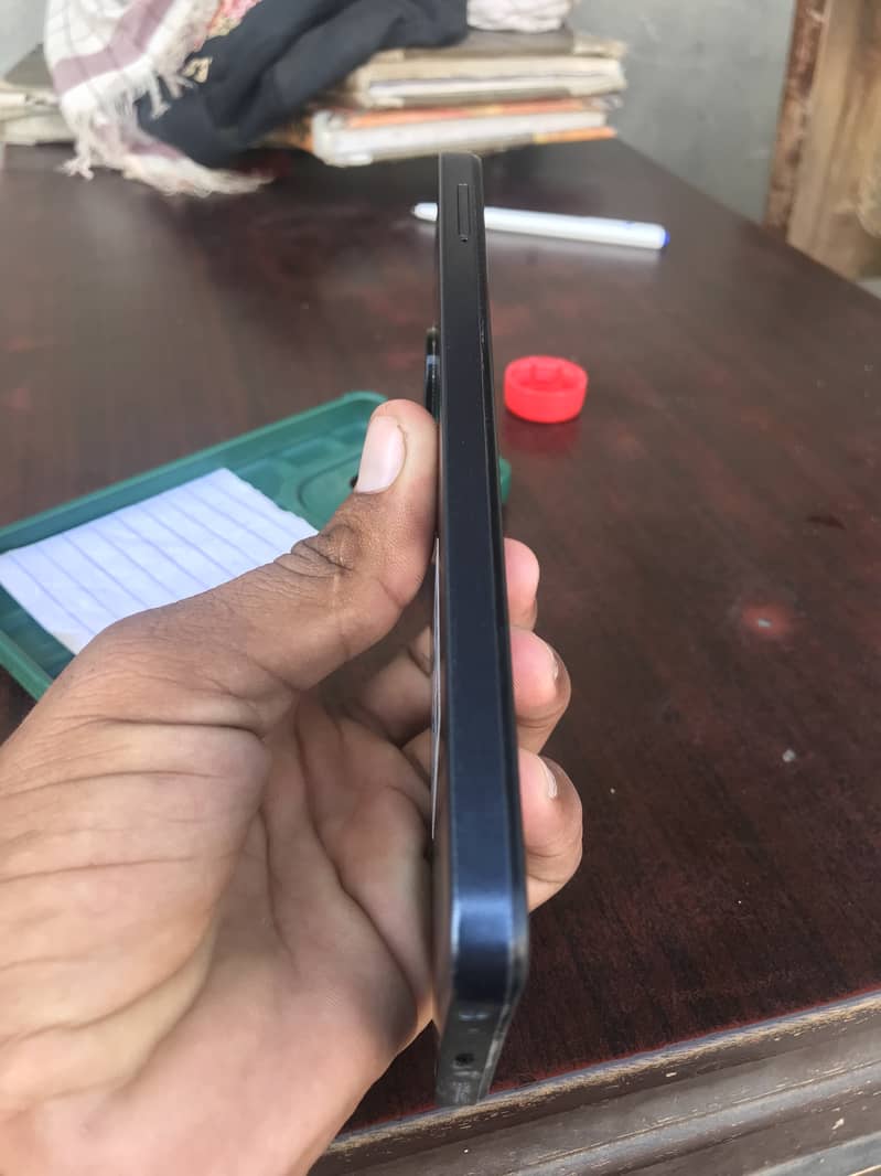 Infinix X6525 1