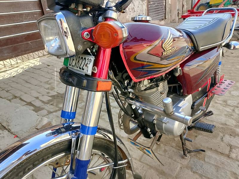 i want to Sale 125 Honda Bike. 5