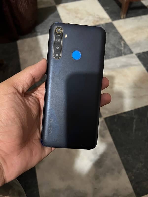 Realme 5 with box charger 4/64 panel break 4