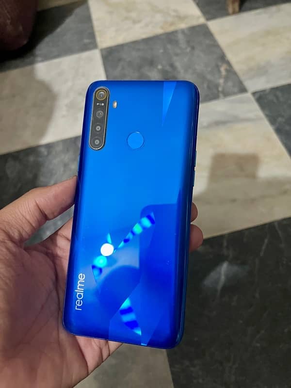 Realme 5 with box charger 4/64 panel break 0