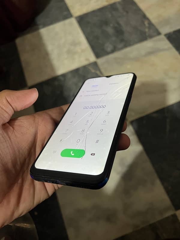 Realme 5 with box charger 4/64 panel break 3