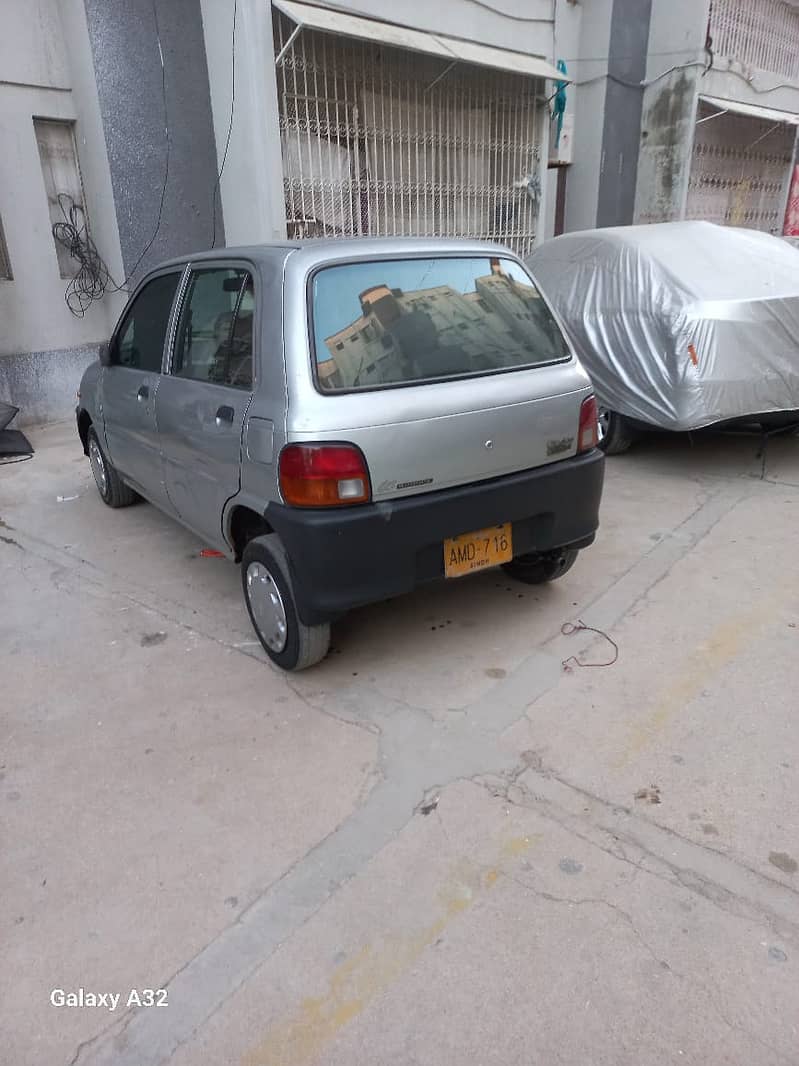 Daihatsu Cuore 2006 9