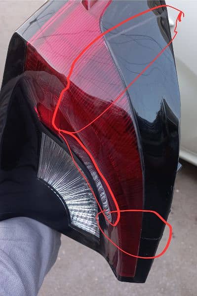 Toyota yaris hatchback tail light 3