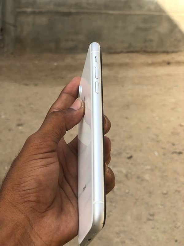 iphone Xr 64gb non PTA JV 3