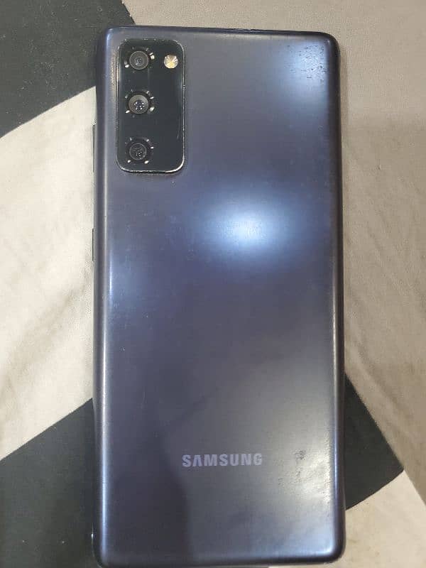 Samsung S20 fe 6/128 Non Pta 4