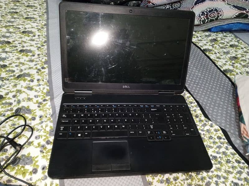 Dell Latitude E5540 3