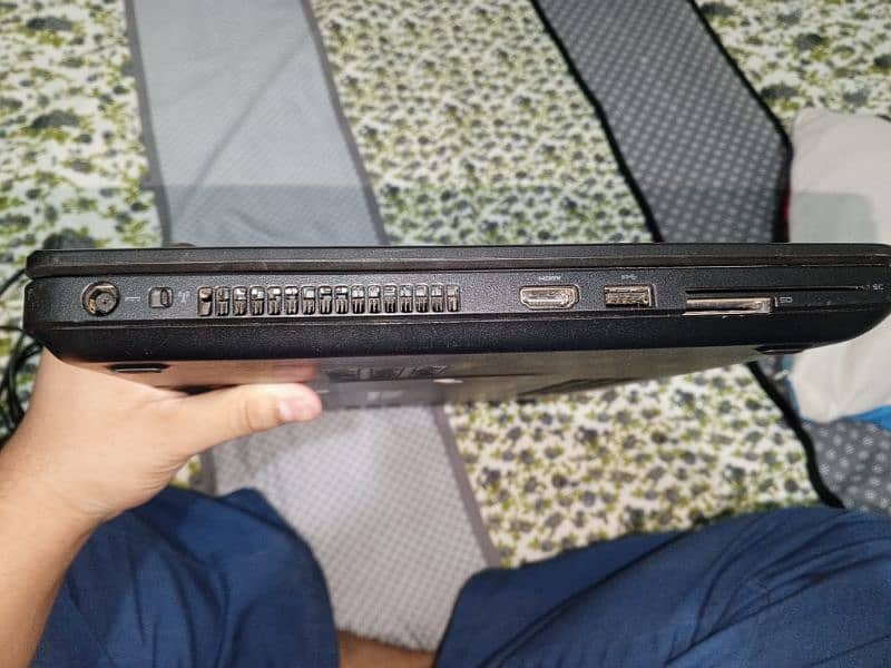 Dell Latitude E5540 6