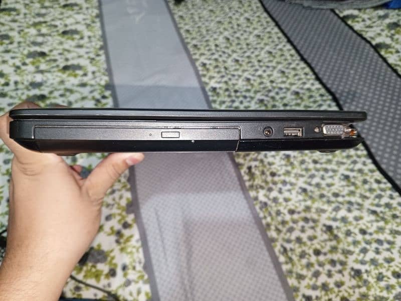 Dell Latitude E5540 8