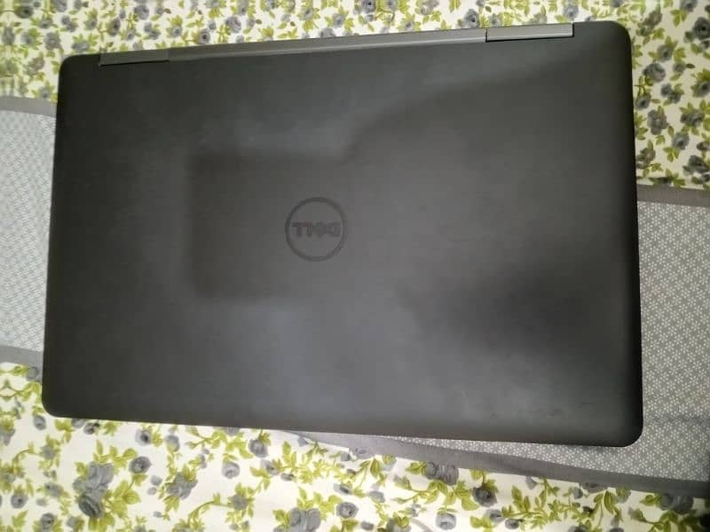 Dell Latitude E5540 9