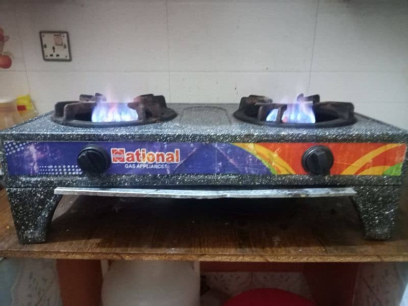 Almost New Kitchen Stove on Reasonable Price 0