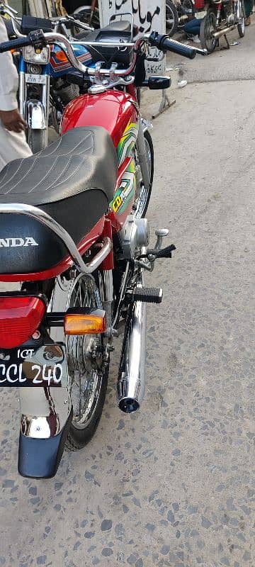 Honda CD 70 Islamabad number 4