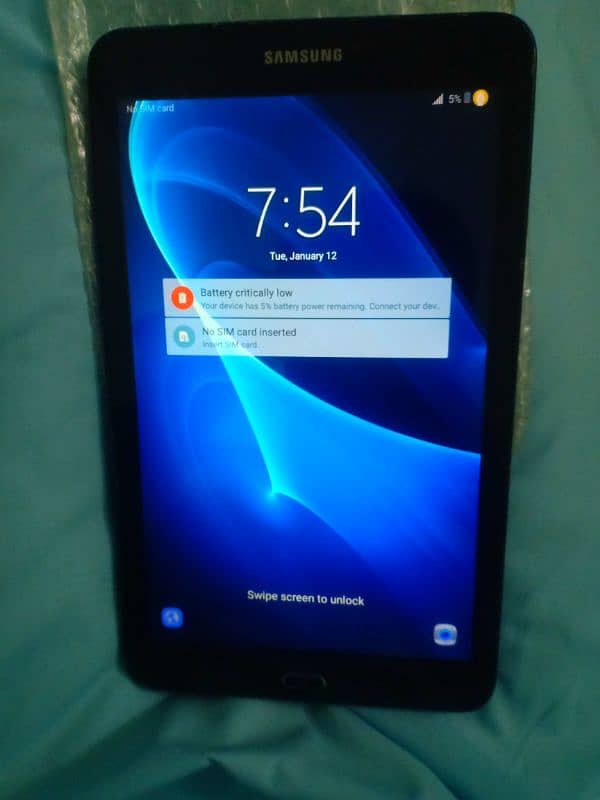 Samsung Galaxy Tab E 0