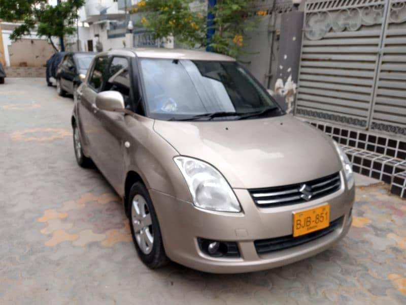 Suzuki Swift 2017 DLX Manual geniun condition. 1