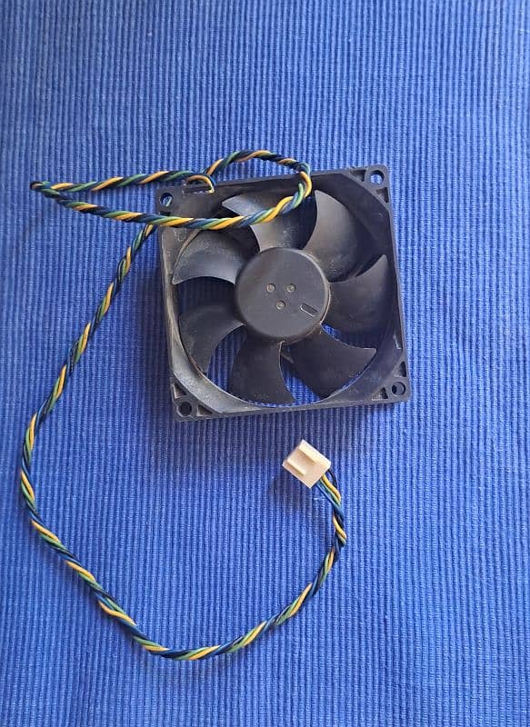 1 intel  processor cooling fan and one cpu cooler 2