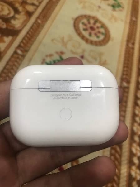 Airpods Pro 10/10 condition used (with box) 0