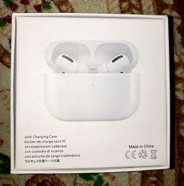 Airpods Pro 10/10 condition used (with box) 5