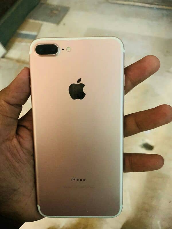 iPhone 7plus 128gb pta approved 0347-0606029 1