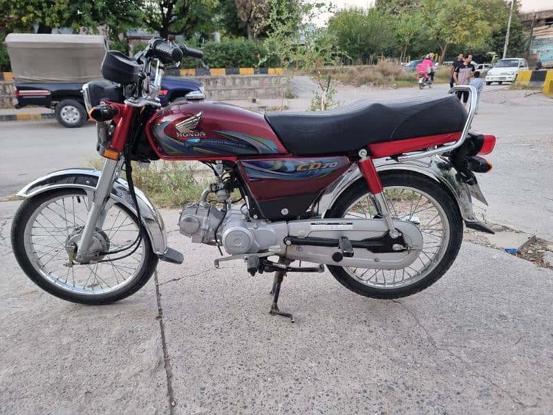 NEW HONDA CD 70 1