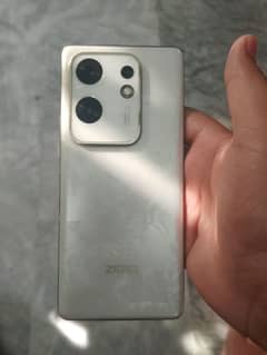 Infinix Zero 30 4g 10/9.5 condition