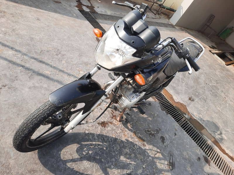 yamaha ybr 125 2016 model 1